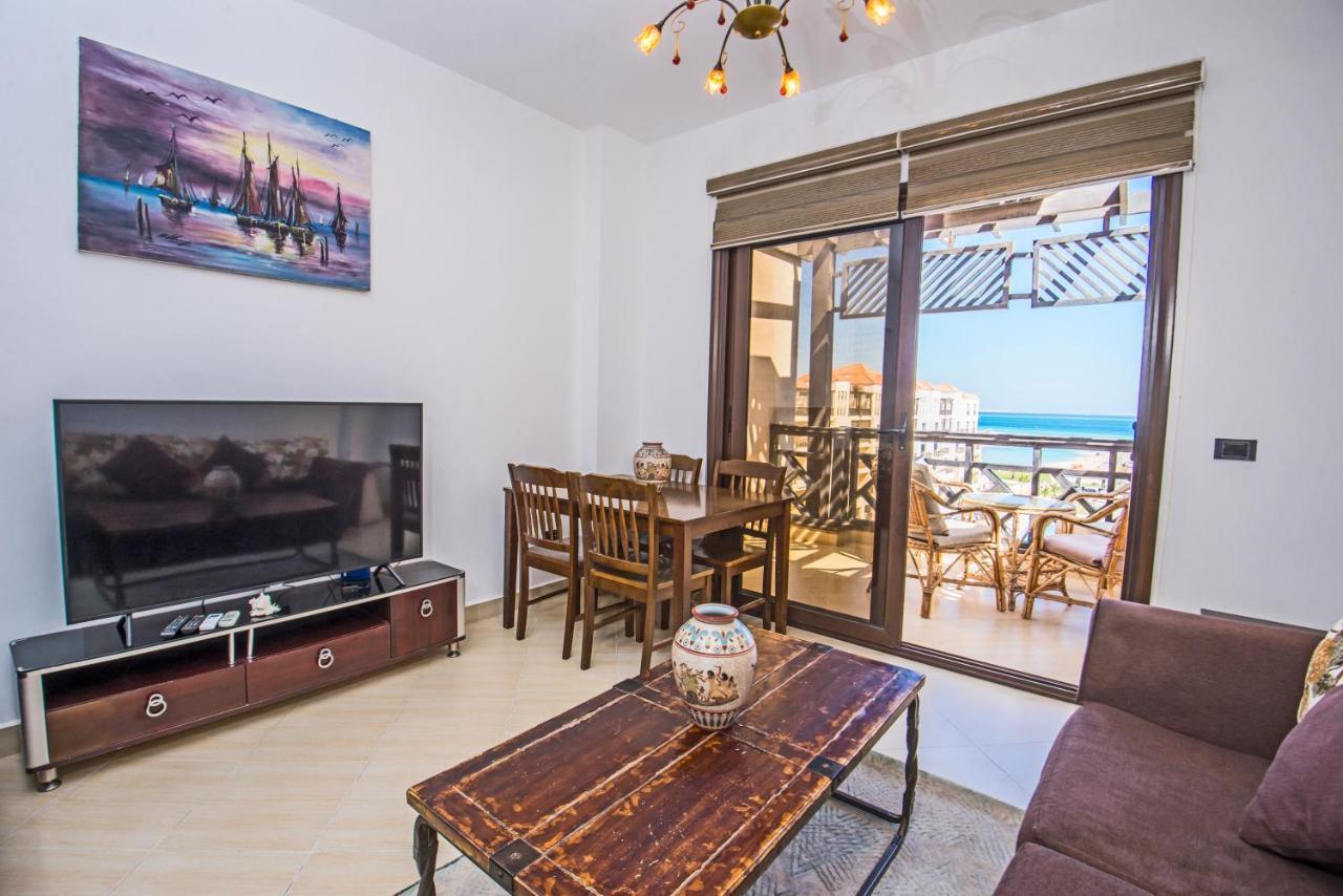 Premium Sea View 2 Bedrooms 2 Bathrooms Apartment Located Within Gravity Hotel & Aquapark Хургада Екстериор снимка
