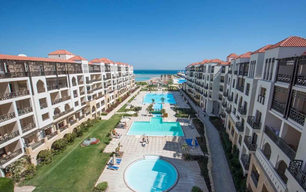 Premium Sea View 2 Bedrooms 2 Bathrooms Apartment Located Within Gravity Hotel & Aquapark Хургада Екстериор снимка