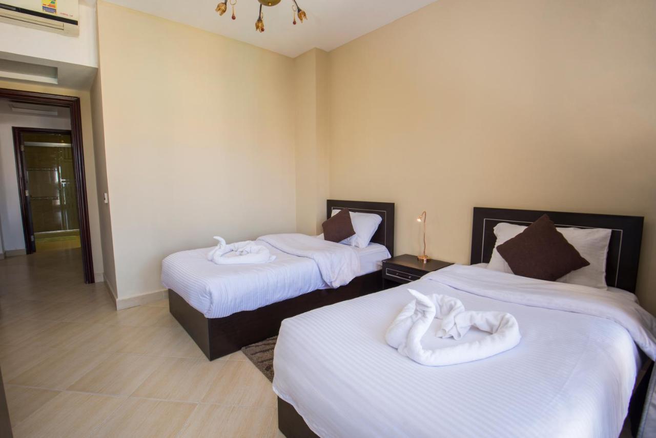 Premium Sea View 2 Bedrooms 2 Bathrooms Apartment Located Within Gravity Hotel & Aquapark Хургада Екстериор снимка