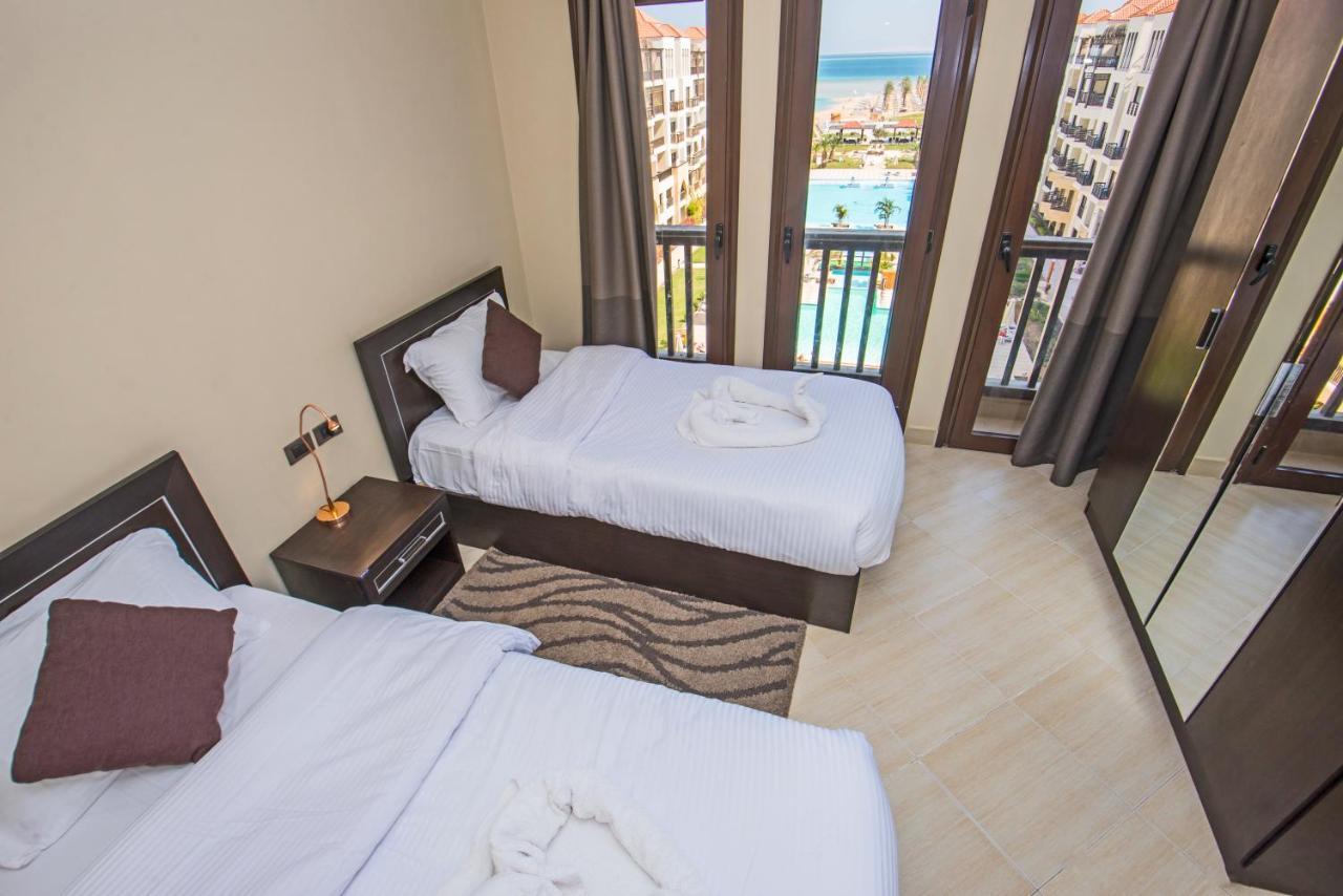 Premium Sea View 2 Bedrooms 2 Bathrooms Apartment Located Within Gravity Hotel & Aquapark Хургада Екстериор снимка